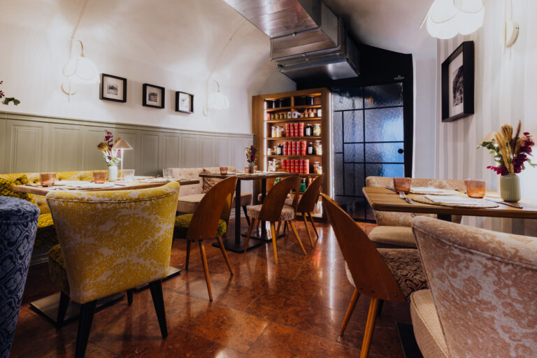 251022 Innenarchitektur ZiaMizzi Lokalbild martinundklein 77 HDR